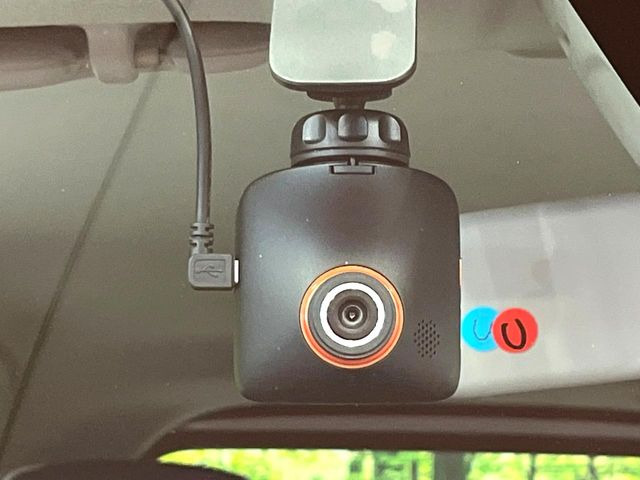 �y�h���C�u���R�[�_�[�z�h���C�u���R�[�_�[����!���s���͂������A������^�]�⎖�̂ɑ��������ہA�f���ŋL�^���A����̃��X�N�ɔ����܂��B���L�^�pSD�J�[�h�͂��q�l�����g�ł��������������K�v������܂��B