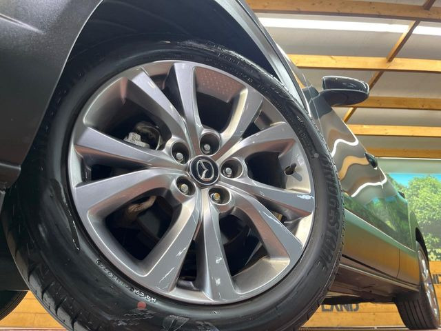 �y����18�C���`�A���~�z�C�[���z�O�ςɃ}�b�`���������A���~�z�C�[���𑕒����Ă���܂��B�e��ЊO�A���~�z�C�[����A�X�^�b�h���X�^�C�����戵�����Ă���܂��B���񂲑��k����������