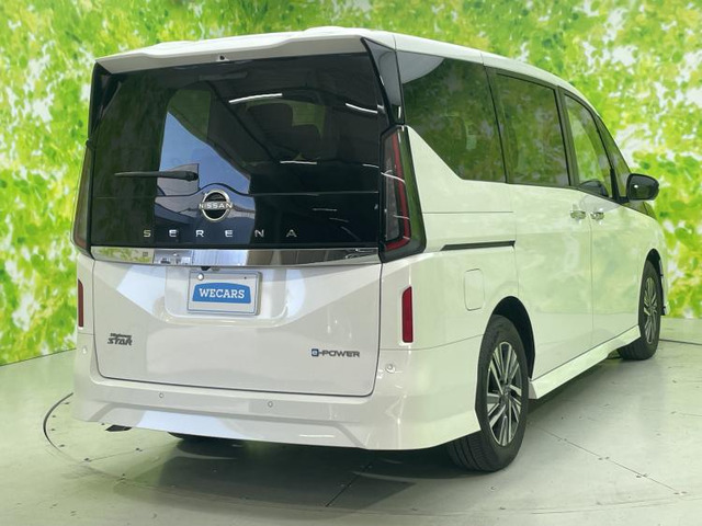 セレナ1.4 e-POWER ハイウェイスターV