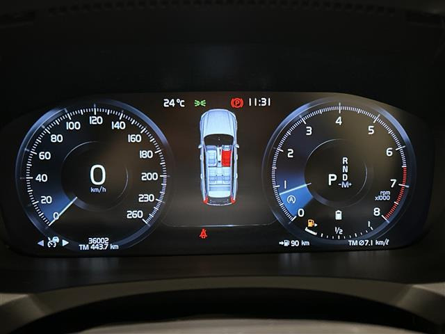 V90B6 AWD Rデザイン 4WD