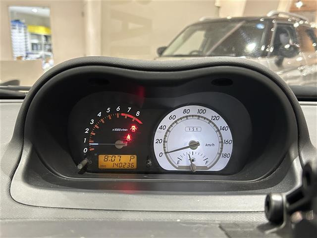 ist1.5 F Lエディション HIDセレクションII 4WD