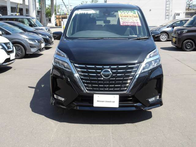 セレナ2.0 ハイウェイスターV 4WD