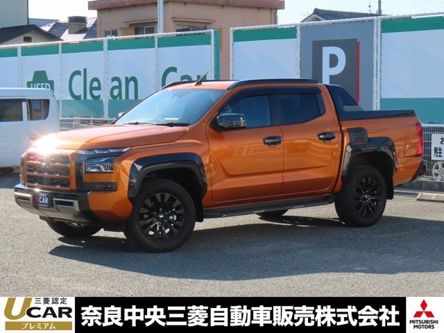 トライトン2.4 GSR ディーゼル 4WD