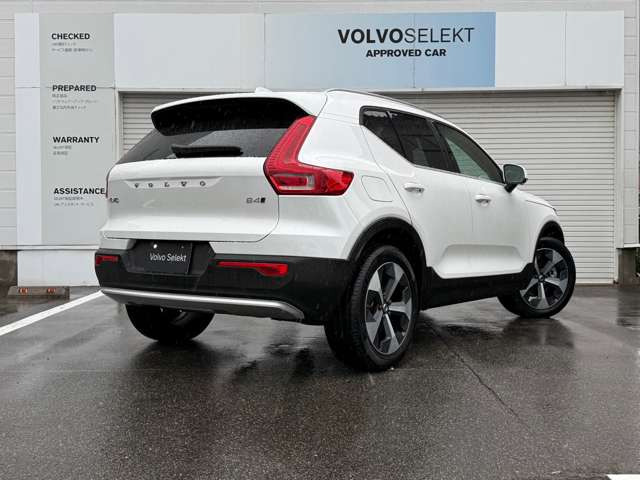 XC40ウルトラ B4 AWD 4WD