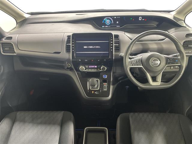 セレナ1.2 e-POWER ハイウェイスターV