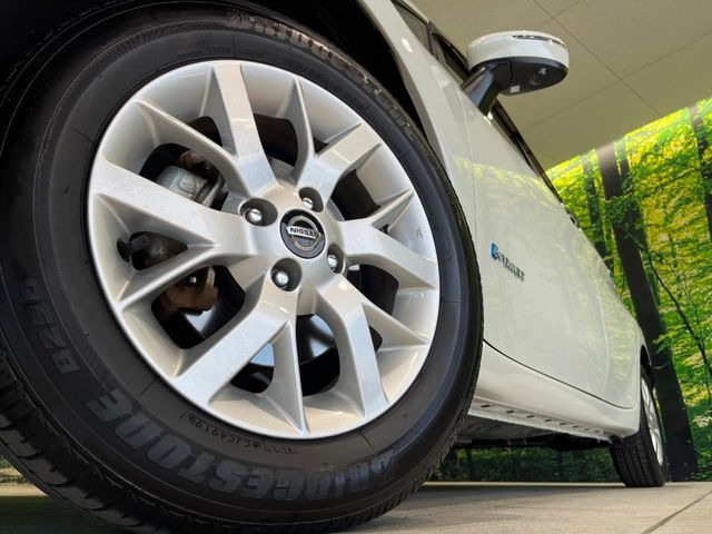 �y����15�C���`�A���~�z�C�[���z�O�ςɃ}�b�`���������A���~�z�C�[���𑕒����Ă���܂��B�e��ЊO�A���~�z�C�[����A�X�^�b�h���X�^�C�����戵�����Ă���܂��B���񂲑��k����������