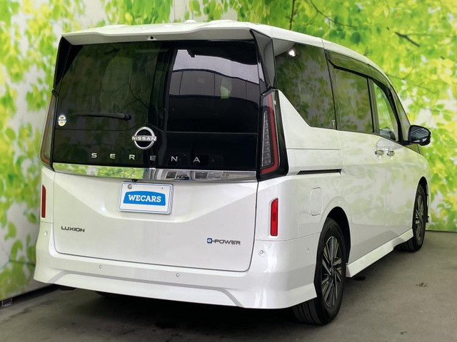 セレナ1.4 e-POWER ルキシオン