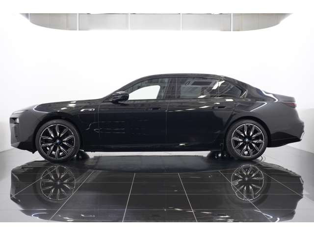 �G�O�[�N�e�B�u���E���W�V�[�g BMW Individual�t�����U�[�����m�C���e���A+�G�N�X�N���[�V�u�R���e���c BMW Individual�t�����U�[�����m(�u���b�N)