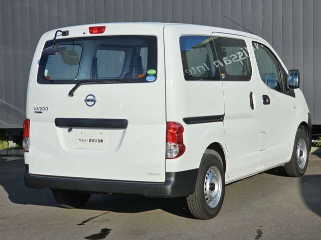 NV200バネットバン1.6 DX