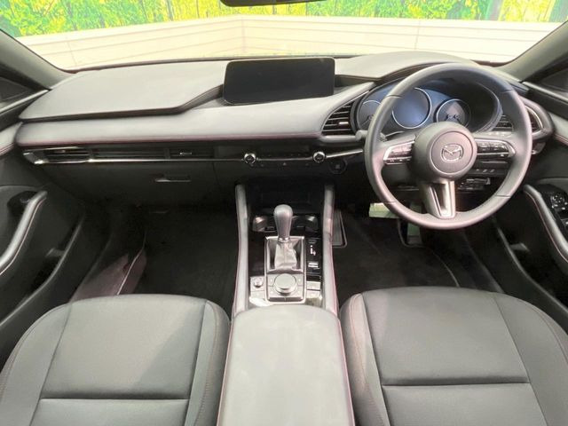 MAZDA3ファストバック1.5 15S ブラック セレクション