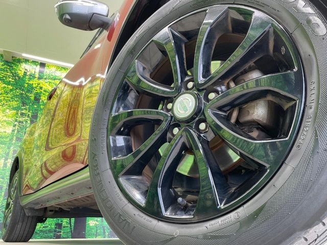 �y����17�C���`�A���~�z�C�[���z�O�ςɃ}�b�`���������A���~�z�C�[���𑕒����Ă���܂��B�e��ЊO�A���~�z�C�[����A�X�^�b�h���X�^�C�����戵�����Ă���܂��B���񂲑��k����������