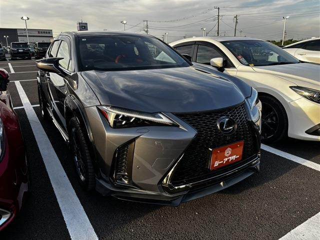 UX250h Fスポーツ