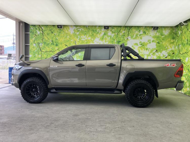 ハイラックス2.4 X ディーゼル 4WD
