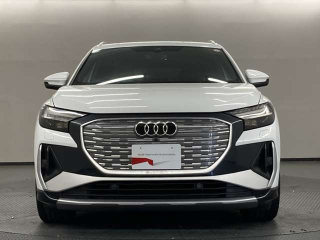 Q4 e-tron40 Sライン