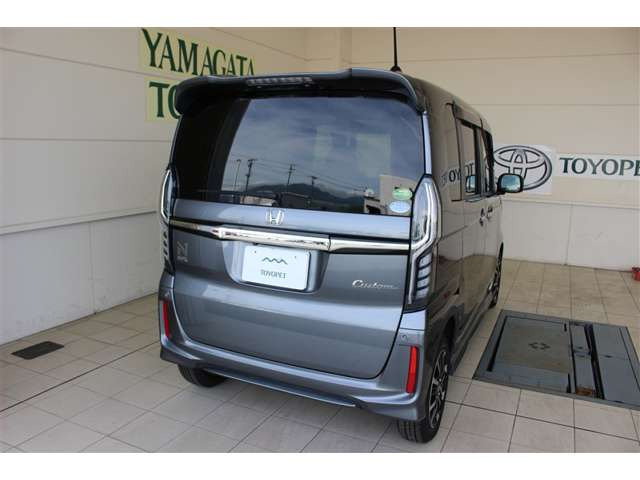 N-BOXカスタムG L ホンダセンシング 4WD