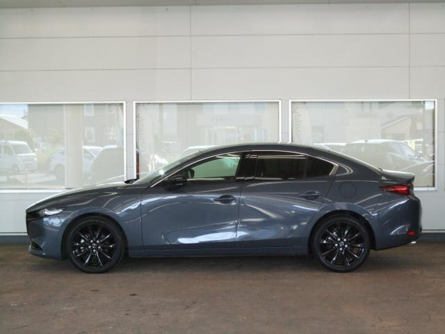 MAZDA3セダン1.8 XD レトロスポーツエディション