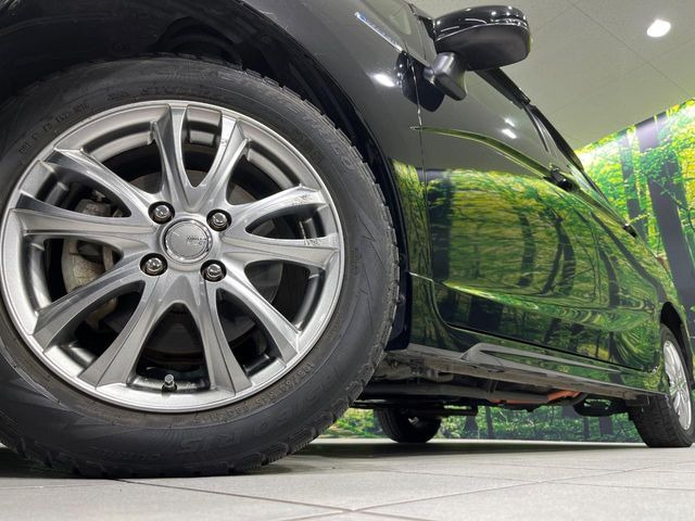 �y15�C���`�A���~�z�C�[���z�O�ςɃ}�b�`�����A���~�z�C�[���𑕒����Ă���܂��B�e��A���~�z�C�[����A�X�^�b�h���X�^�C�����戵�����Ă���܂��B���񂲑��k����������