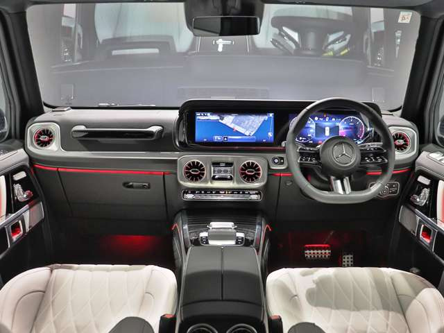GクラスG450d AMGラインパッケージ (ISG) 4WD