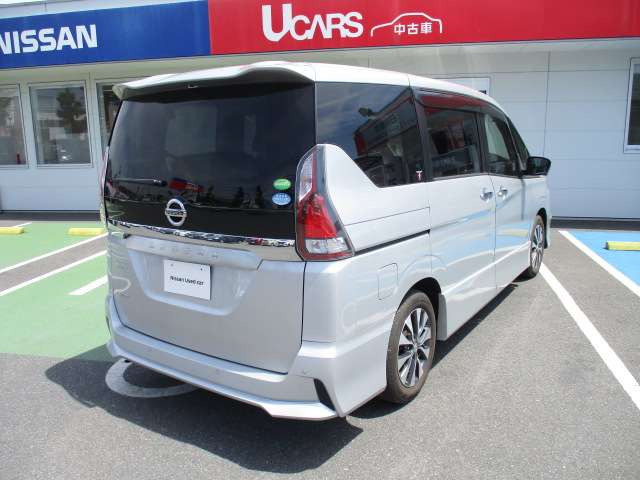 セレナ2.0 ハイウェイスター VセレクションII