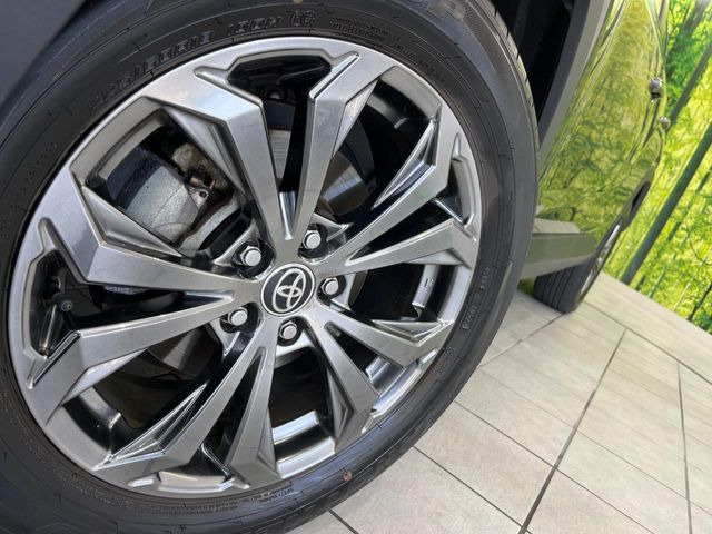 �y����18�C���`�A���~�z�C�[���z�O�ςɃ}�b�`���������A���~�z�C�[���𑕒����Ă���܂��B�e��ЊO�A���~�z�C�[����A�X�^�b�h���X�^�C�����戵�����Ă���܂��B���񂲑��k����������