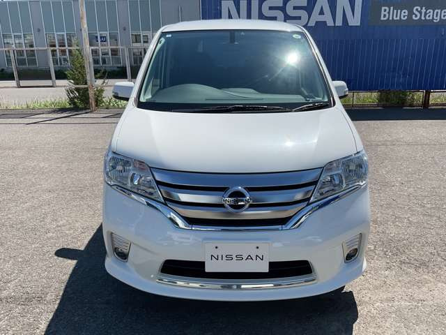 セレナ2.0 ハイウェイスター 4WD