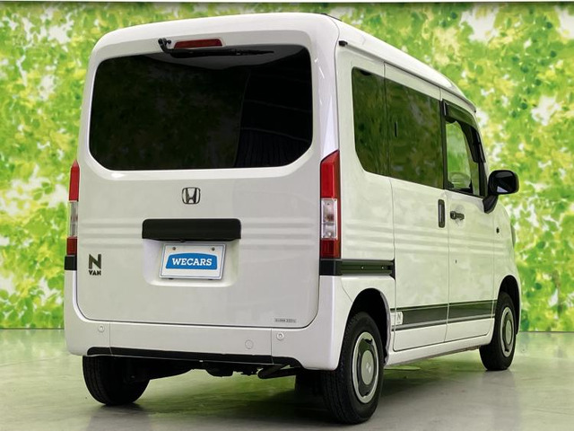N-VAN+スタイル ファン ターボ  4WD
