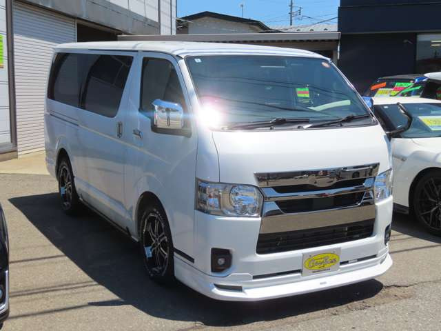 ハイエースバン