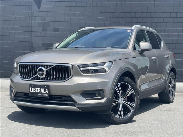 XC40B4 AWD インスクリプション 4WD