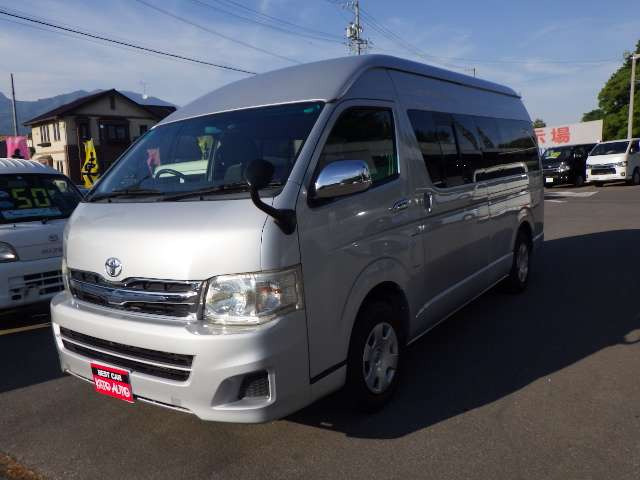 ハイエース2.7 グランドキャビン 4WD