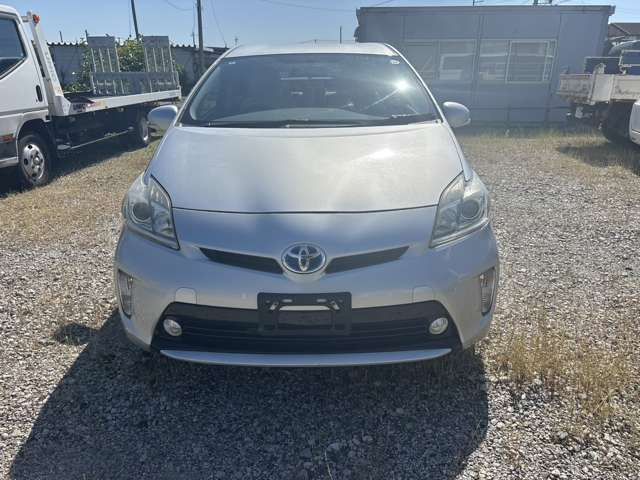 プリウス1.8 S
