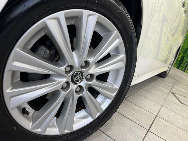 �y����18�C���`�A���~�z�C�[���z�O�ςɃ}�b�`���������A���~�z�C�[���𑕒����Ă���܂��B�e��ЊO�A���~�z�C�[����A�X�^�b�h���X�^�C�����戵�����Ă���܂��B���񂲑��k����������