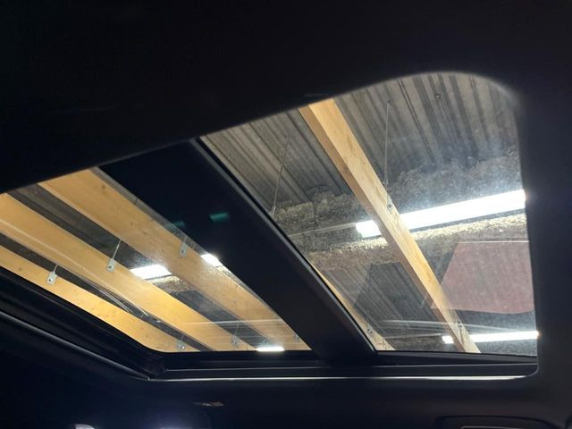 アウトランダーPHEV 2.4 P 4WD