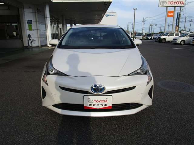 プリウス1.8 S