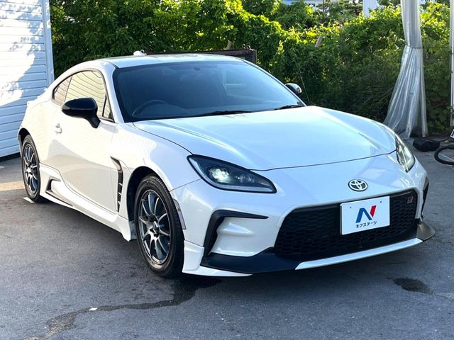 �������x�̃K���X�疌�ŝ����͂������A�㎿�ȃc���E����������B���O����_���J�����؂Ȉ��Ԃ�ی삵�A�F�����E�򉻂�h�~�B�u�e�X�v���b�V���R�[�g�v�A�u�e�v���~�b�T�R�[�g�v���炨�I�т��������܂��B