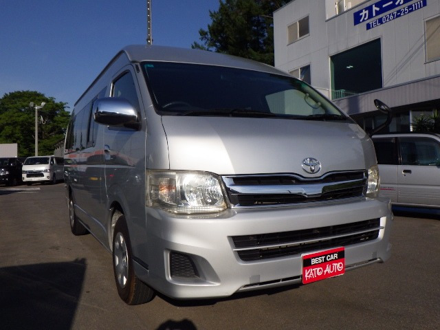 ハイエース2.7 グランドキャビン 4WD