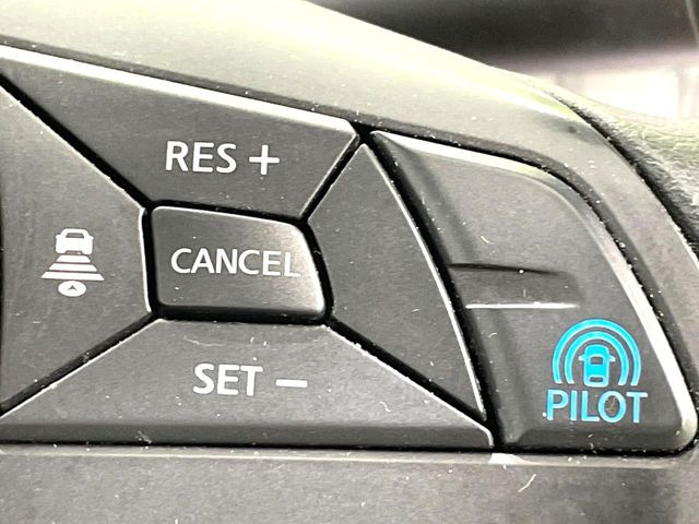 セレナ1.2 e-POWER XV