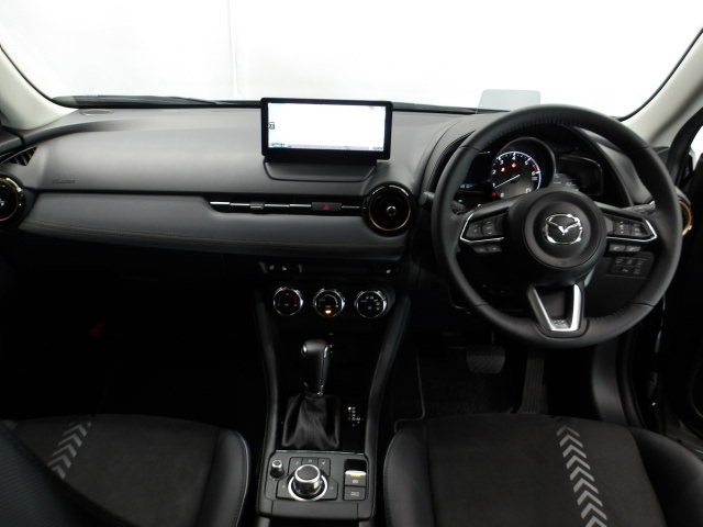 CX-31.8 XD ビビッド モノトーン 4WD