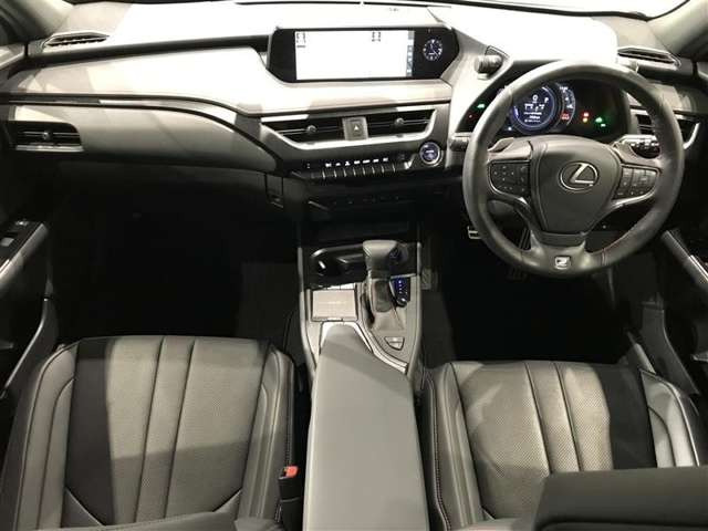 UX250h Fスポーツ
