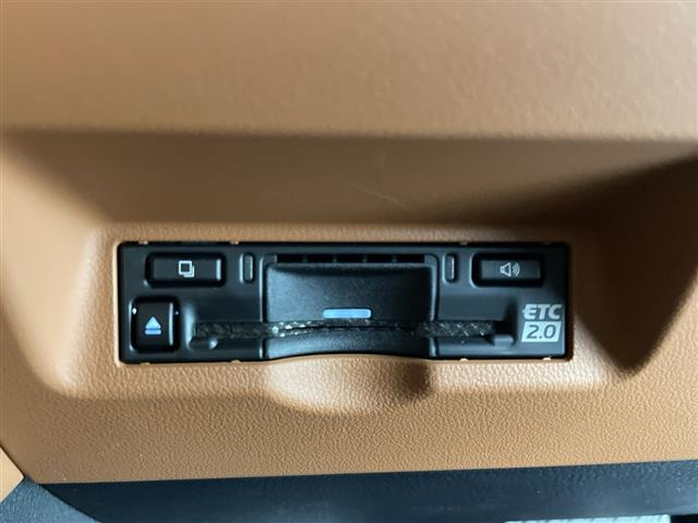 ヴェルファイア2.4 Z プレミア 4WD