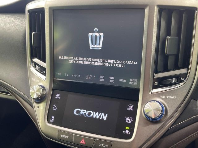 クラウンハイブリッド 2.5 ロイヤルサルーンG Four 4WD