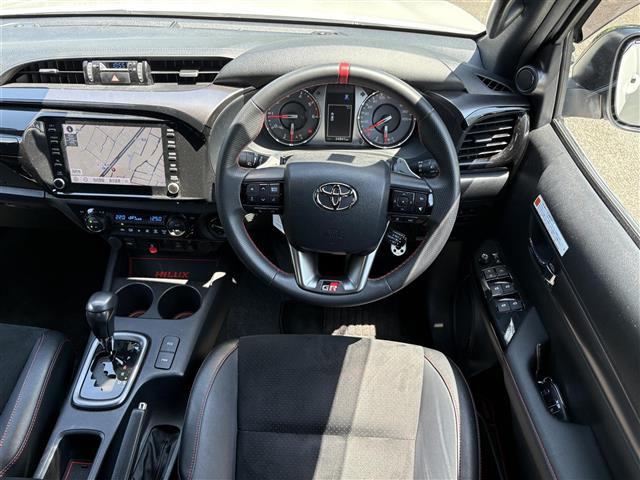 ハイラックス2.4 Z GRスポーツ ディーゼル 4WD