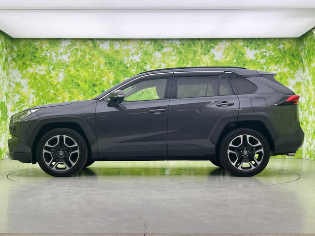 RAV42.0 アドベンチャー 4WD