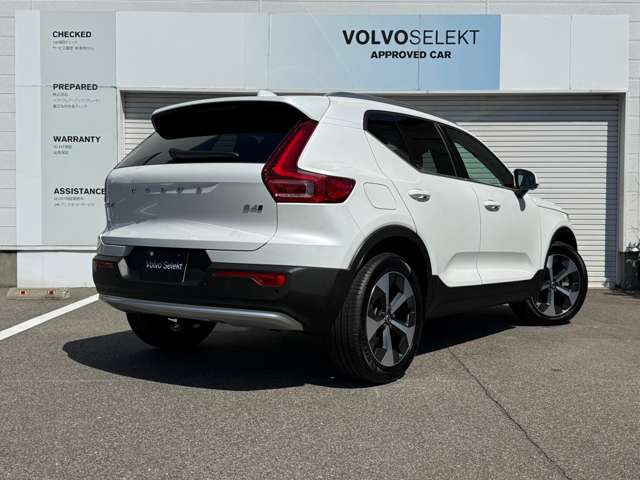 XC40ウルトラ B4 AWD 4WD