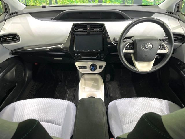 プリウス1.8 S セーフティ プラス