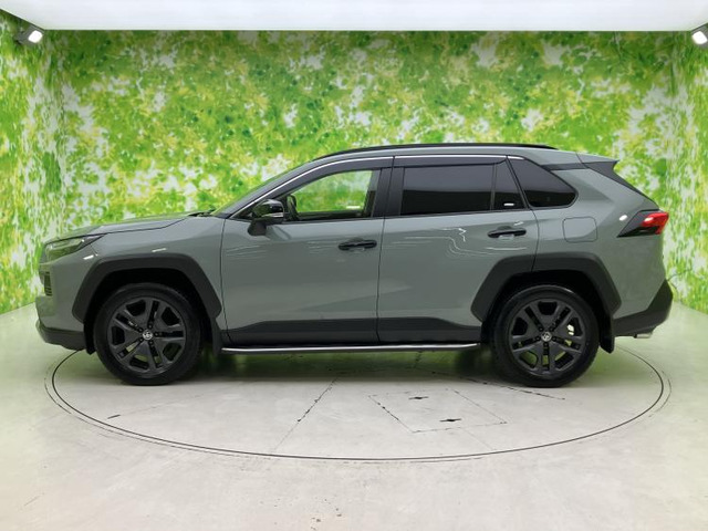 RAV42.5 ハイブリッド アドベンチャー E-Four 4WD