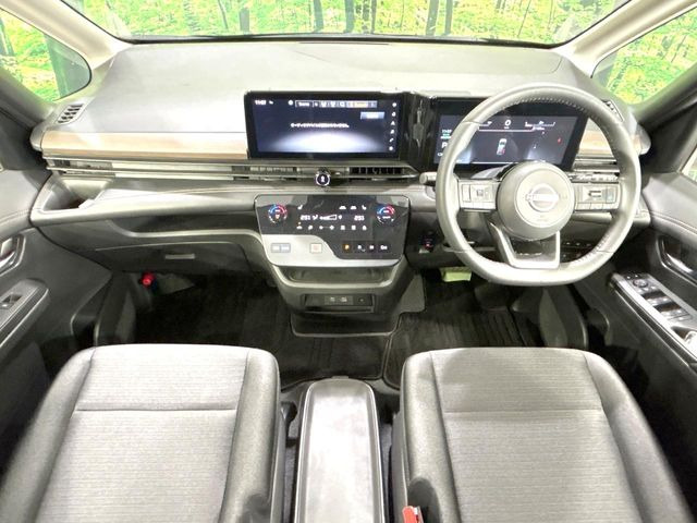 セレナ1.4 e-POWER ハイウェイスターV