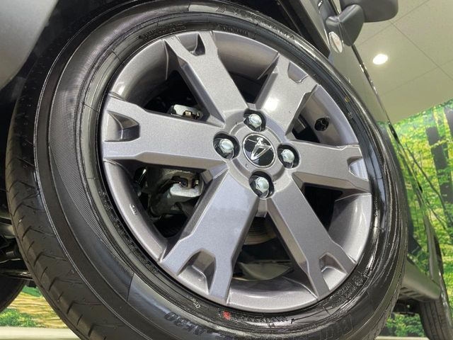 �y����15�C���`�A���~�z�C�[���z�O�ςɃ}�b�`���������A���~�z�C�[���𑕒����Ă���܂��B�e��ЊO�A���~�z�C�[����A�X�^�b�h���X�^�C�����戵�����Ă���܂��B���񂲑��k����������