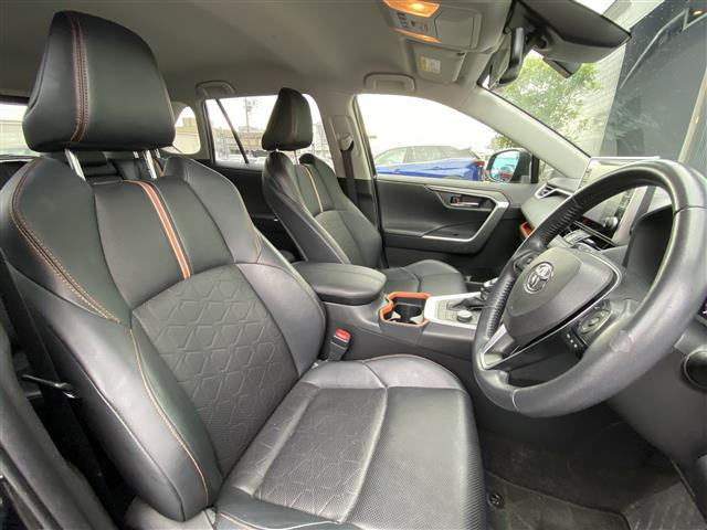 RAV42.0 アドベンチャー 4WD