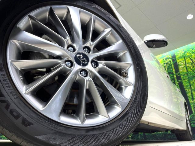 �y�����A���~�z�C�[���z�O�ςɃ}�b�`���������A���~�z�C�[���𑕒����Ă���܂��B�e��ЊO�A���~�z�C�[����A�X�^�b�h���X�^�C�����戵�����Ă���܂��B���񂲑��k����������