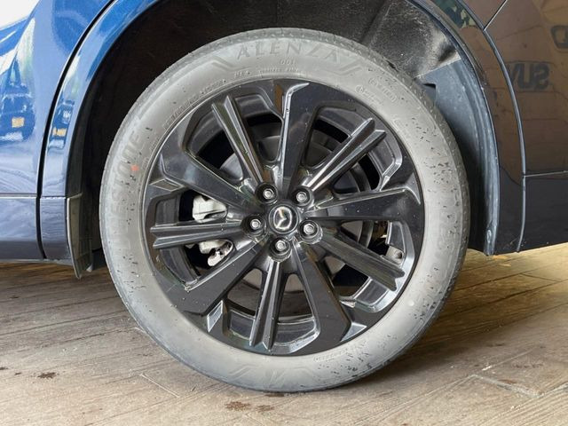 �y����20�C���`�A���~�z�C�[���z�O�ςɃ}�b�`���������A���~�z�C�[���𑕒����Ă���܂��B�e��ЊO�A���~�z�C�[����A�X�^�b�h���X�^�C�����戵�����Ă���܂��B���񂲑��k����������